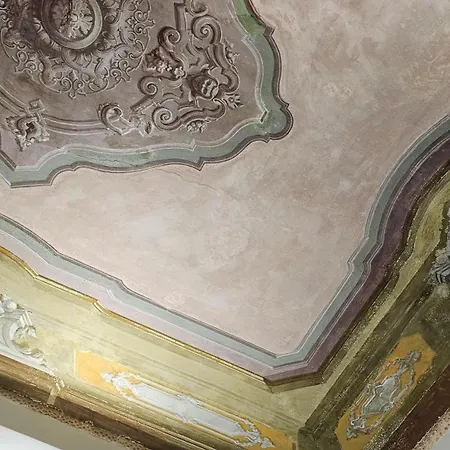 Eleven Luxury - Dimora Affrescata Del '500 A Pochi Passi Dall'acquario Gênes