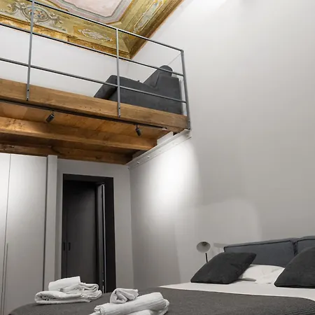 Eleven Luxury - Dimora Affrescata Del '500 A Pochi Passi Dall'acquario Gênes