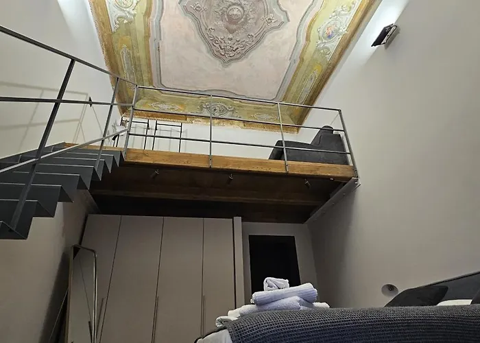 Eleven Luxury - Dimora Affrescata Del '500 A Pochi Passi Dall'acquario Genova