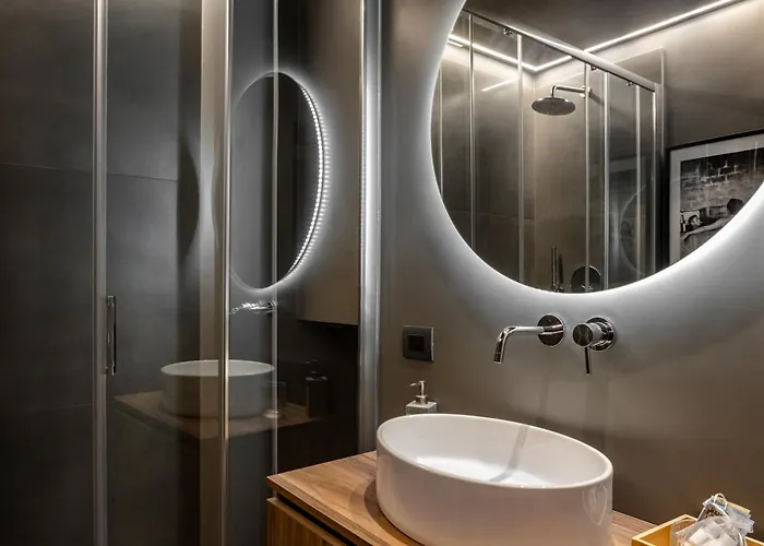 Eleven Luxury - Dimora Affrescata Del '500 A Pochi Passi Dall'acquario