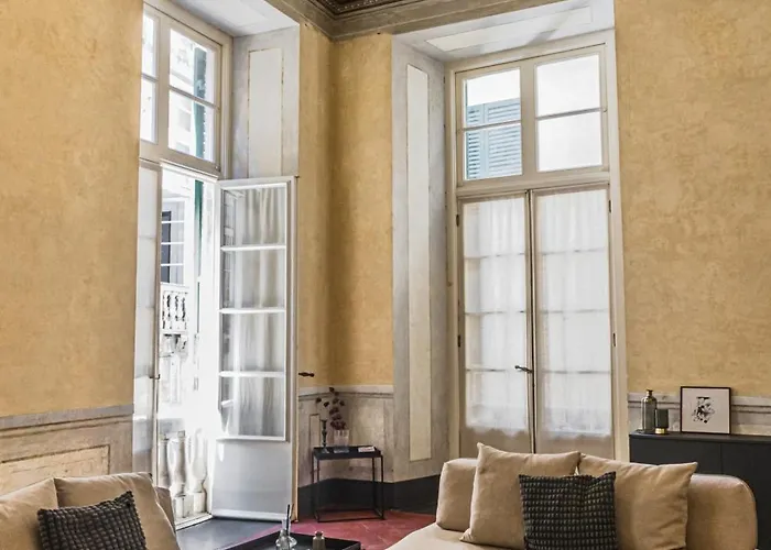 Eleven Luxury - Dimora Affrescata Del '500 A Pochi Passi Dall'acquario Apartmán