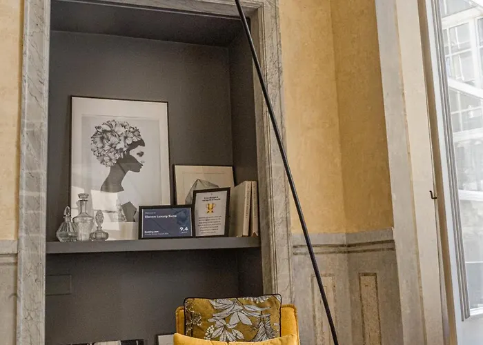 Eleven Luxury - Dimora Affrescata Del '500 A Pochi Passi Dall'acquario Janov