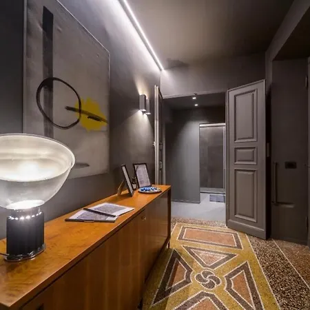 Apartment Eleven Luxury - Dimora Affrescata Del '500 A Pochi Passi Dall'acquario