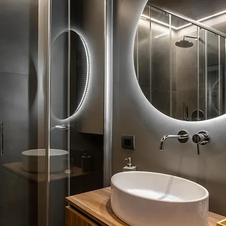 Eleven Luxury - Dimora Affrescata Del '500 A Pochi Passi Dall'acquario
